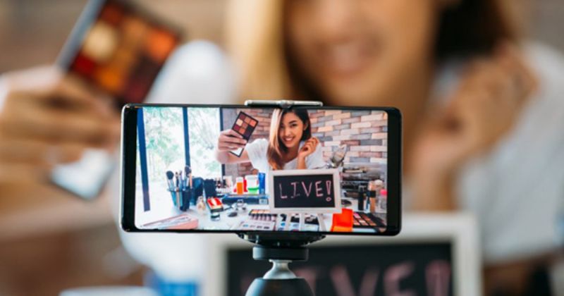 Kinh doanh online và livestream bán hàng