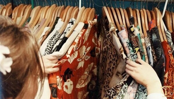 Kinh doanh thời trang second-hand